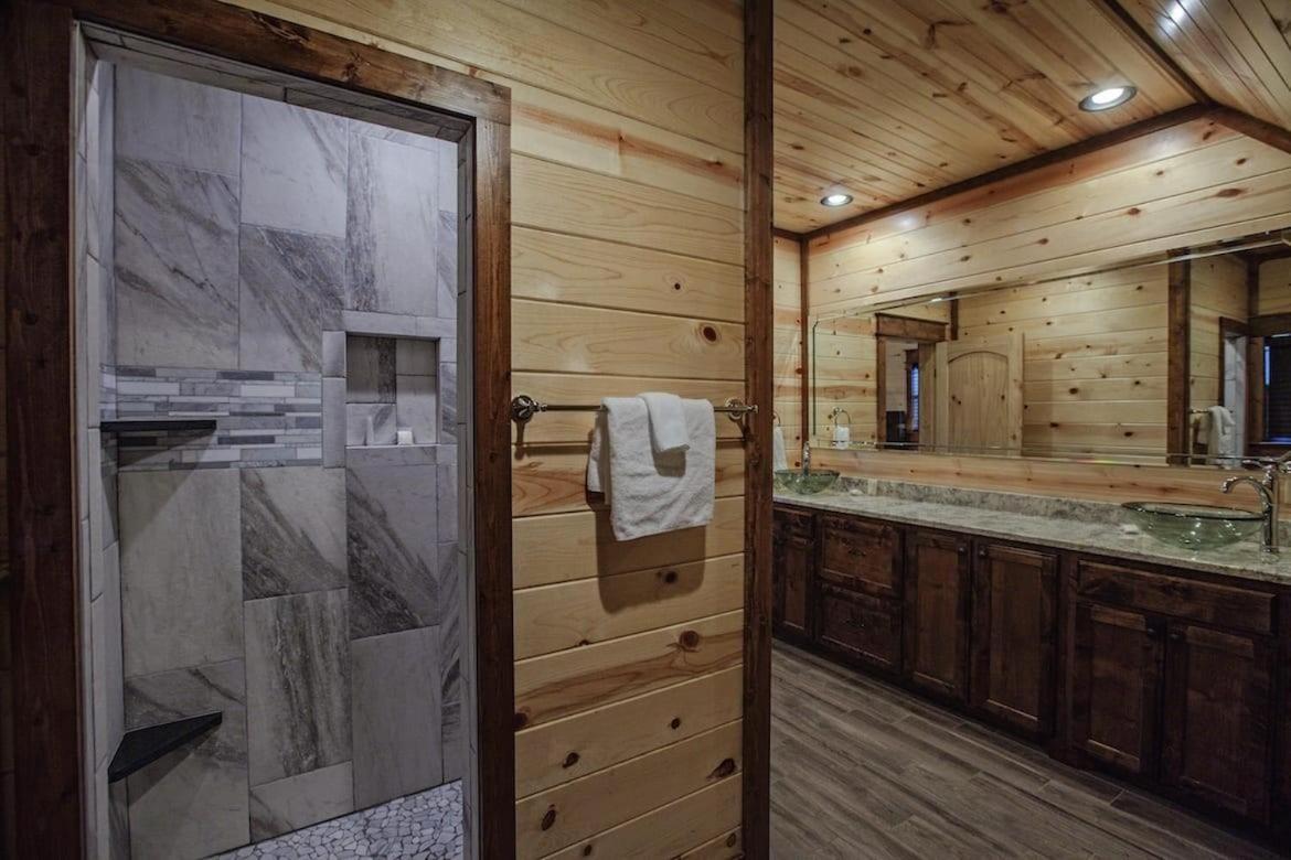 Stone Mountain Lodge 5000Sqft 6 Bed Game Room Pool Table Hot Tub Broken Bow Εξωτερικό φωτογραφία